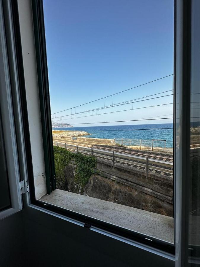 La Via Sul Mare Apartment Bordighera Bagian luar foto