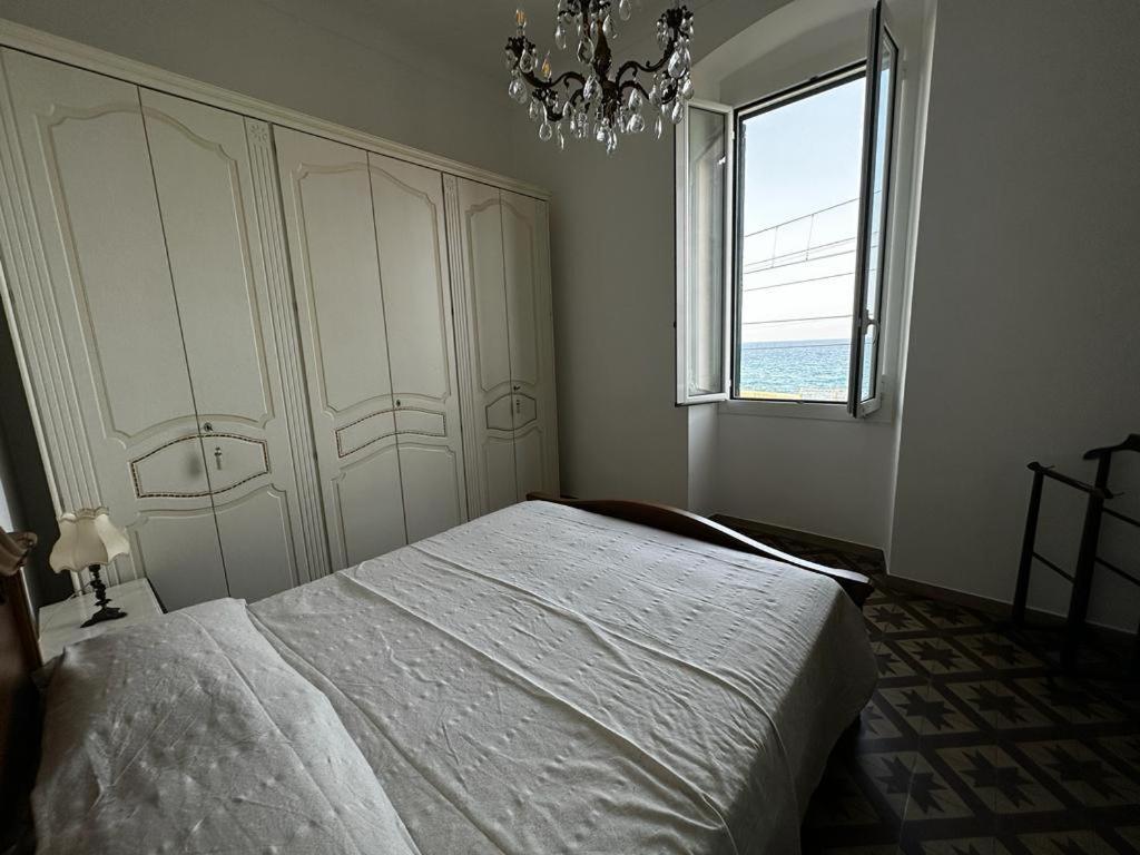 La Via Sul Mare Apartment Bordighera Bagian luar foto