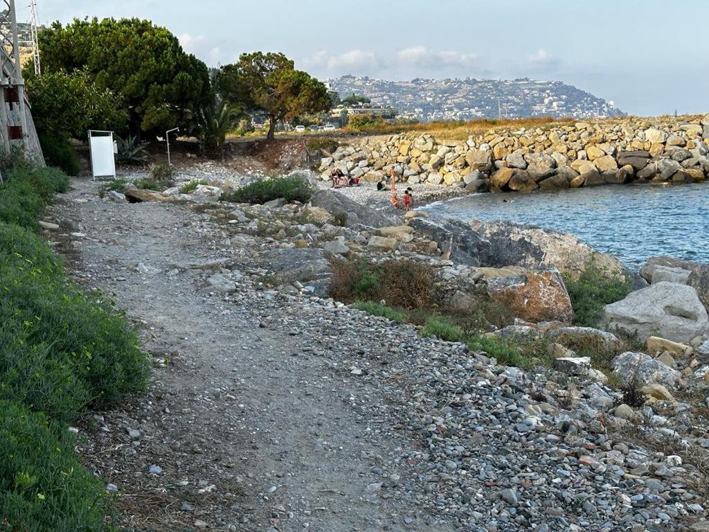 La Via Sul Mare Apartment Bordighera Bagian luar foto